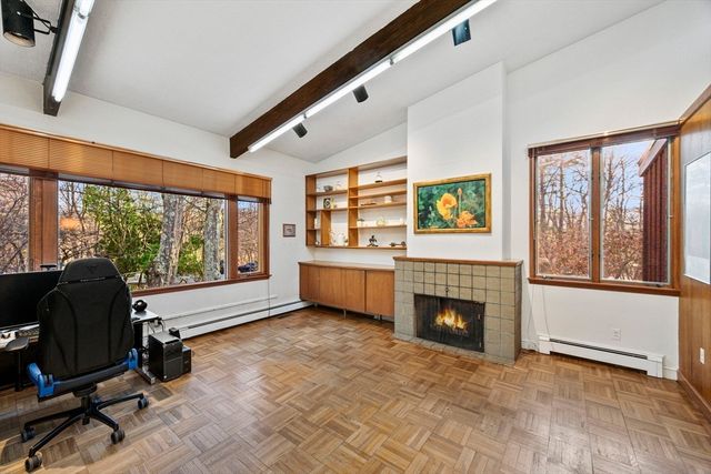 24 Radcliff Rd, Newton, MA 02468