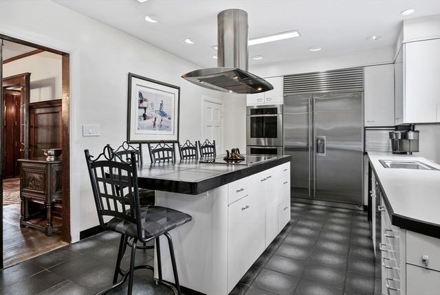 24 Radcliff Rd, Newton, MA 02468