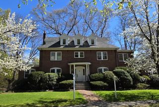 24 Radcliff Rd, Newton, MA 02468