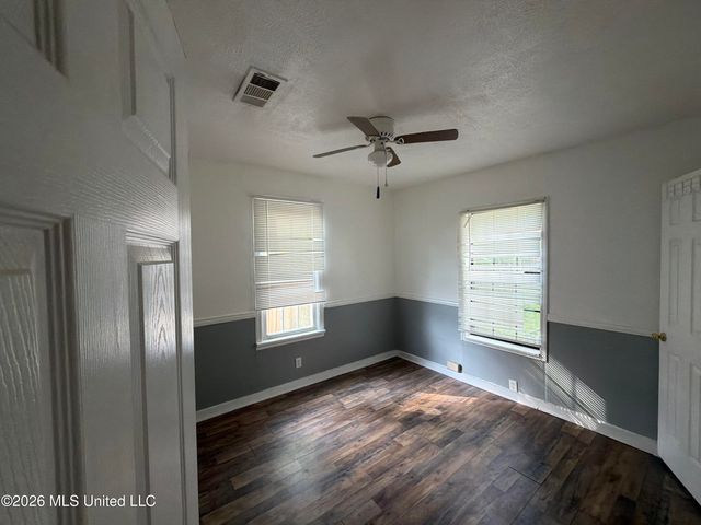 148 Shadowlawn Drive, Jackson, MS 39204
