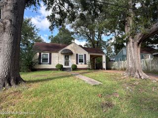 148 Shadowlawn Drive, Jackson, MS 39204