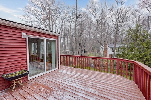 858 Bridle Lane, Webster, NY 14580