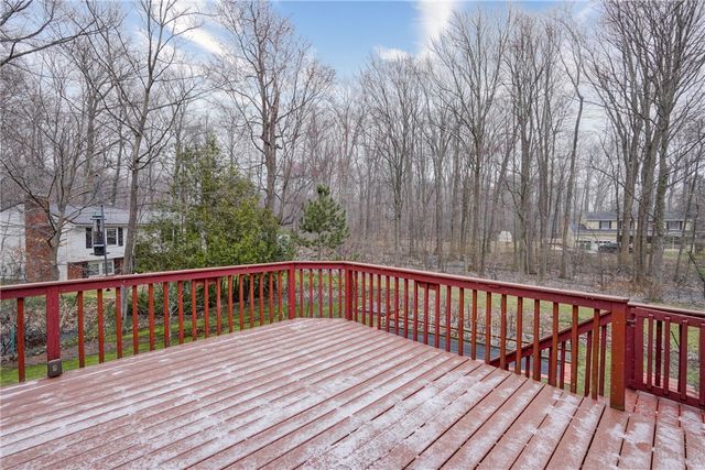 858 Bridle Lane, Webster, NY 14580