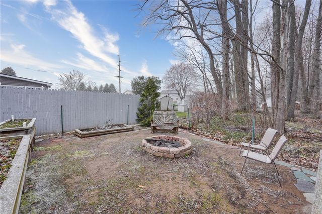 858 Bridle Lane, Webster, NY 14580