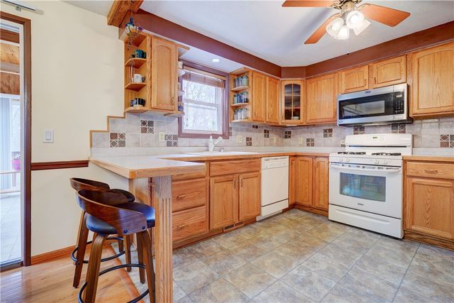 858 Bridle Lane, Webster, NY 14580