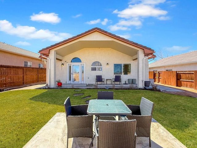 4901 Briarcrest Dr, Pueblo, CO 81005