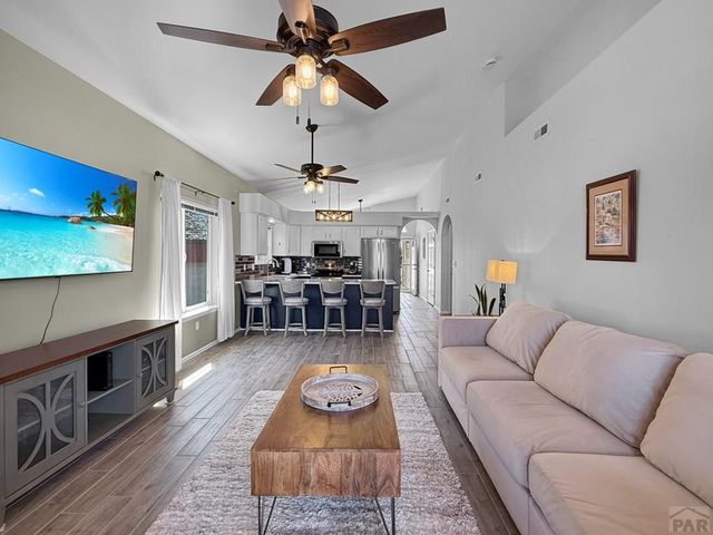 4901 Briarcrest Dr, Pueblo, CO 81005