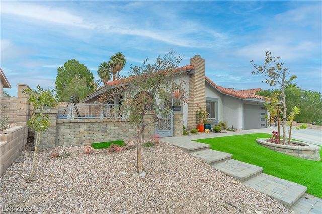 982 Pescados Drive, Las Vegas, NV 89123