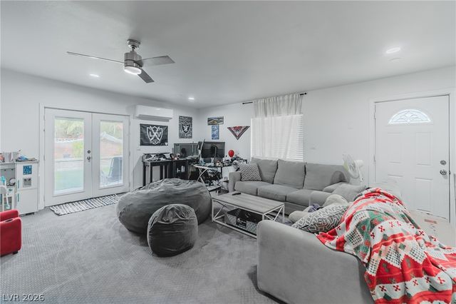 982 Pescados Drive, Las Vegas, NV 89123