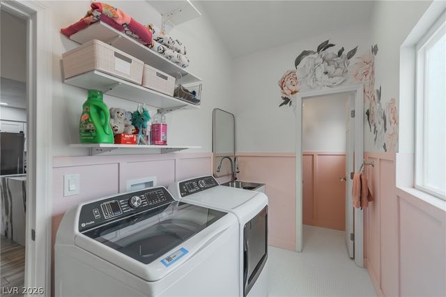 982 Pescados Drive, Las Vegas, NV 89123