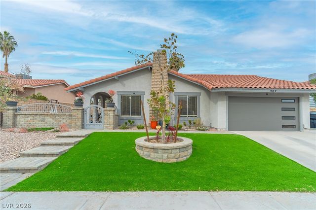 982 Pescados Drive, Las Vegas, NV 89123