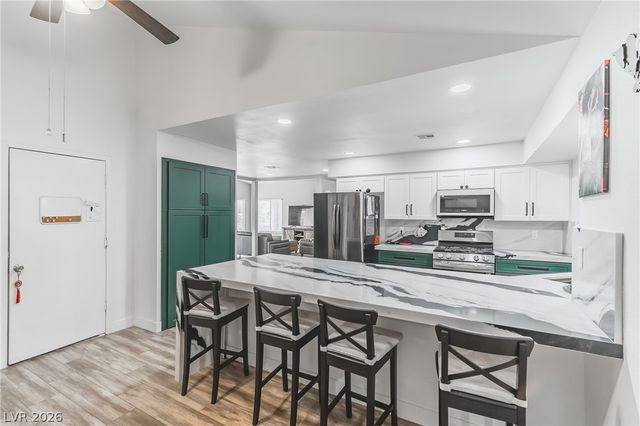 982 Pescados Drive, Las Vegas, NV 89123