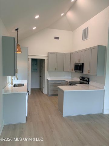 208 Chartres Street, Bay Saint Louis, MS 39520