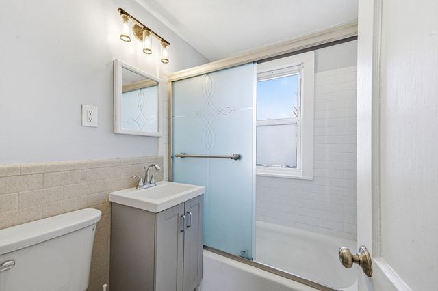 5 Newman Rd 5, Malden, MA 02148