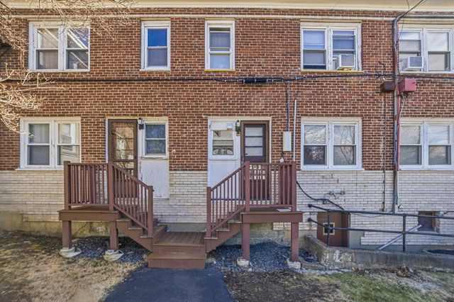 5 Newman Rd 5, Malden, MA 02148