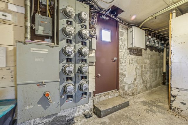 5 Newman Rd 5, Malden, MA 02148