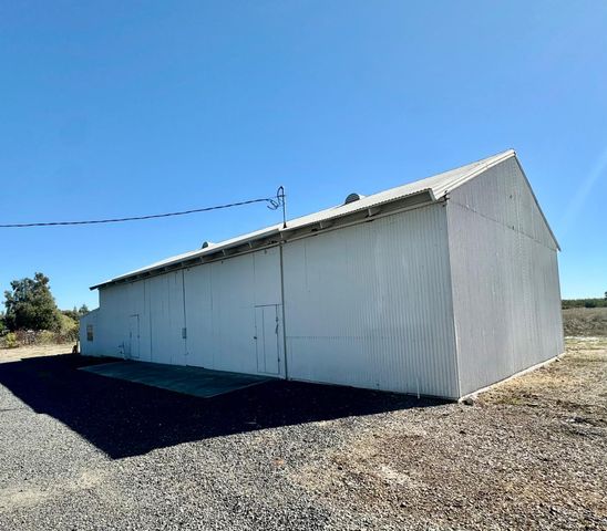 911 COLUSA HWY, Gridley, CA 95948