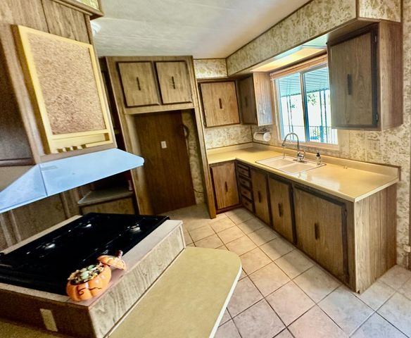 911 COLUSA HWY, Gridley, CA 95948