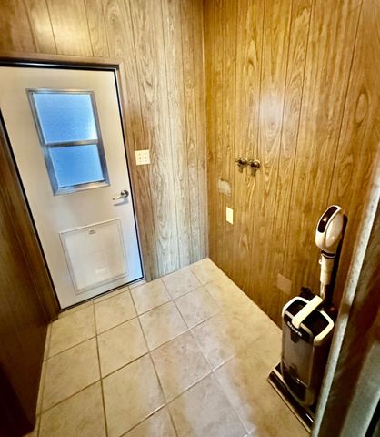 911 COLUSA HWY, Gridley, CA 95948