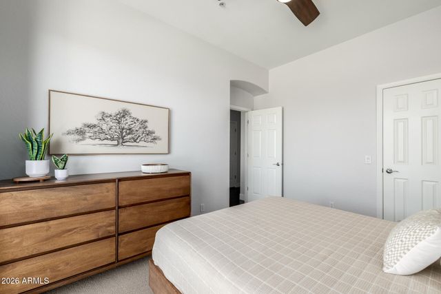 19550 N GRAYHAWK Drive 2055, Scottsdale, AZ 85255