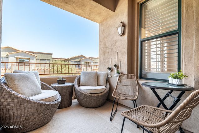 19550 N GRAYHAWK Drive 2055, Scottsdale, AZ 85255