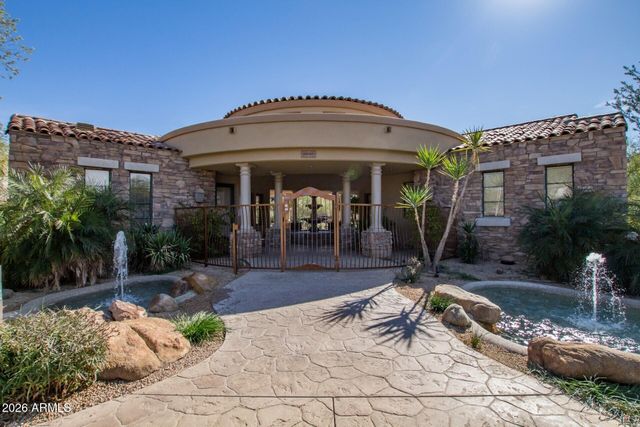 19550 N GRAYHAWK Drive 2055, Scottsdale, AZ 85255