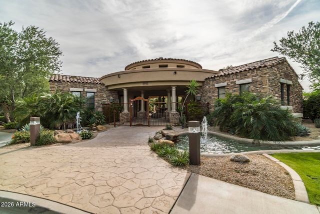 19550 N GRAYHAWK Drive 2055, Scottsdale, AZ 85255