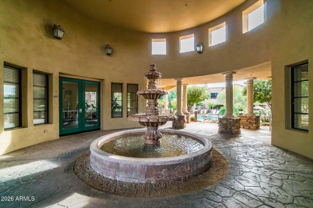 19550 N GRAYHAWK Drive 2055, Scottsdale, AZ 85255