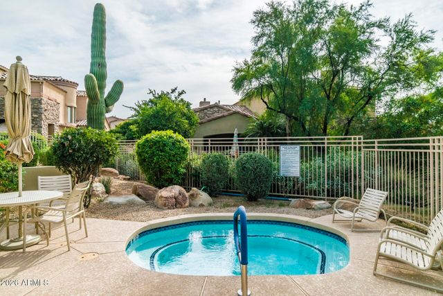 19550 N GRAYHAWK Drive 2055, Scottsdale, AZ 85255