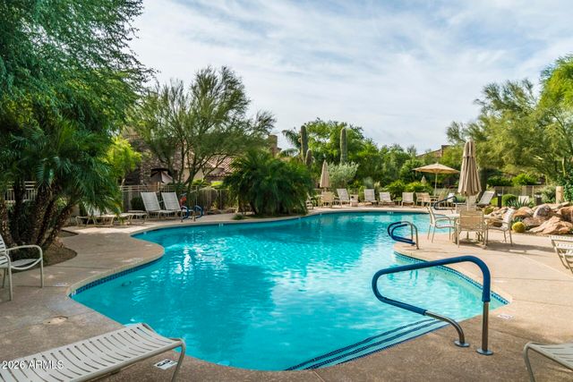 19550 N GRAYHAWK Drive 2055, Scottsdale, AZ 85255