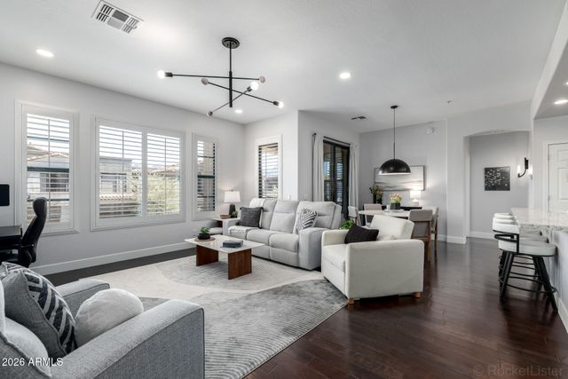 19550 N GRAYHAWK Drive 2055, Scottsdale, AZ 85255