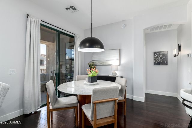 19550 N GRAYHAWK Drive 2055, Scottsdale, AZ 85255