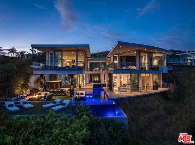 1474 Blue Jay Way, Los Angeles, CA 90069