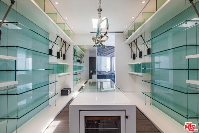 1474 Blue Jay Way, Los Angeles, CA 90069
