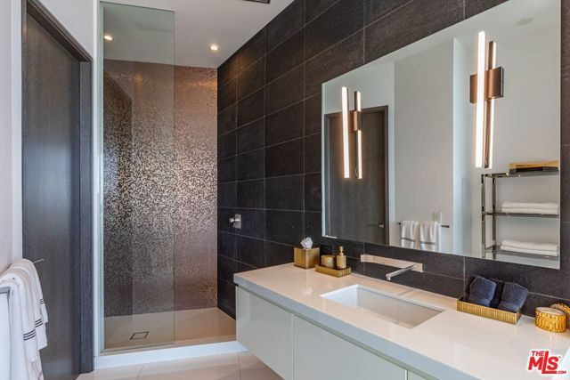 1474 Blue Jay Way, Los Angeles, CA 90069
