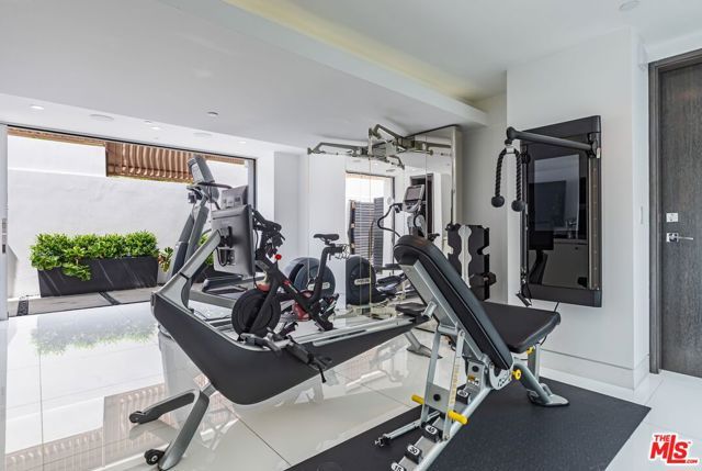 1474 Blue Jay Way, Los Angeles, CA 90069