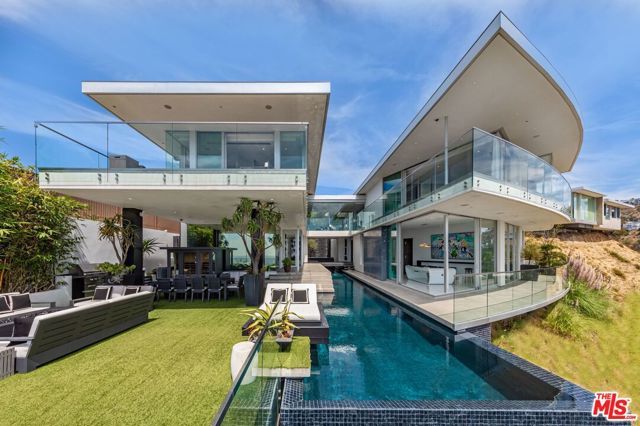 1474 Blue Jay Way, Los Angeles, CA 90069