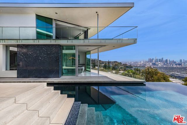 1474 Blue Jay Way, Los Angeles, CA 90069