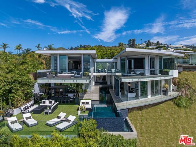 1474 Blue Jay Way, Los Angeles, CA 90069