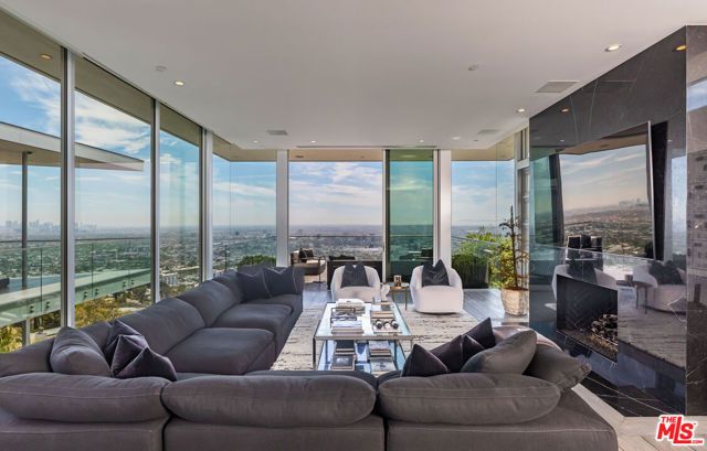 1474 Blue Jay Way, Los Angeles, CA 90069