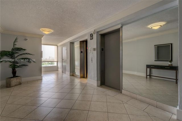 2000 NE 135th Street 908, North Miami, FL 33181