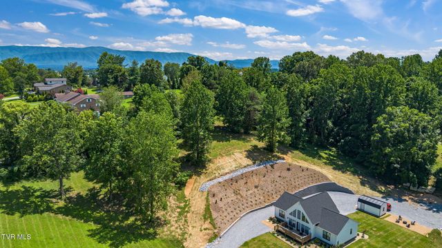 1216 Upland Avenue, Greeneville, TN 37743