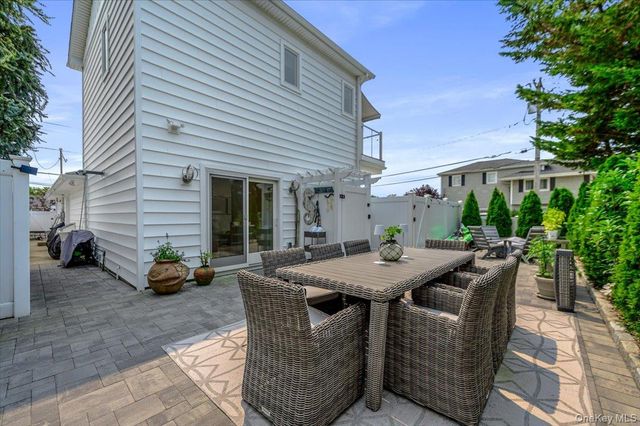 2174 Bay Boulevard, Atlantic Beach, NY 11509