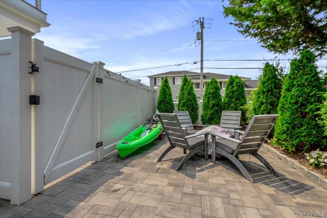 2174 Bay Boulevard, Atlantic Beach, NY 11509