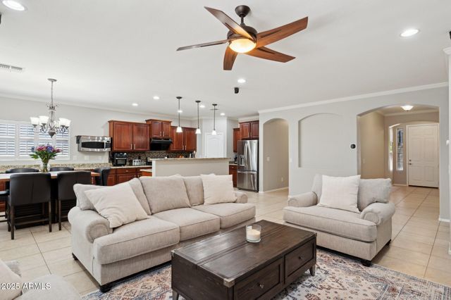 2957 E MELROSE Street, Gilbert, AZ 85297