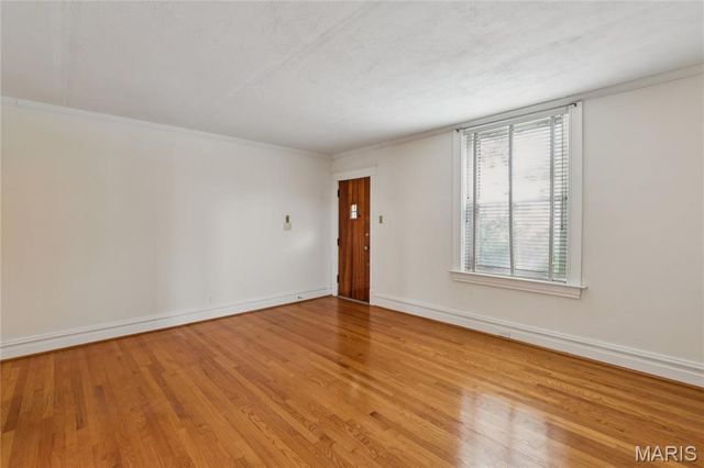 4916 Berthold Avenue, St Louis, MO 63110