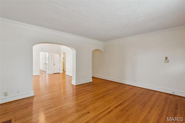 4916 Berthold Avenue, St Louis, MO 63110