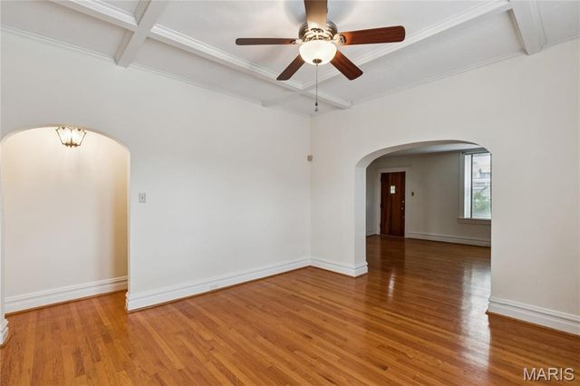 4916 Berthold Avenue, St Louis, MO 63110