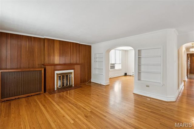 4916 Berthold Avenue, St Louis, MO 63110