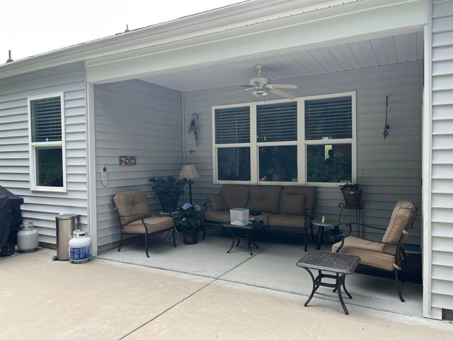 44 Porch Ln., Pawleys Island, SC 29585